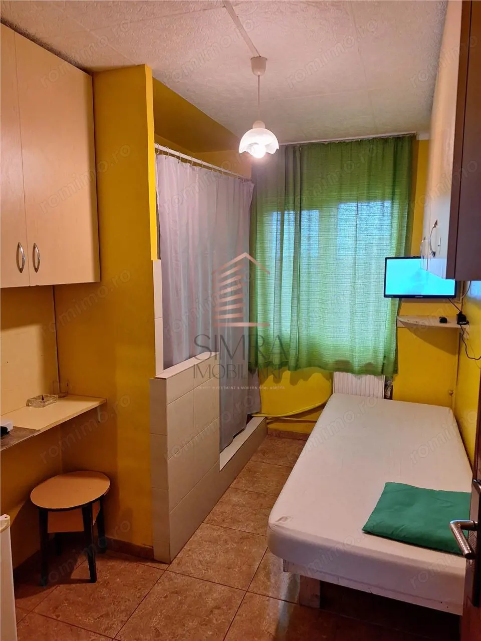 Garsoniera de tip uscatorie zona Rogerius