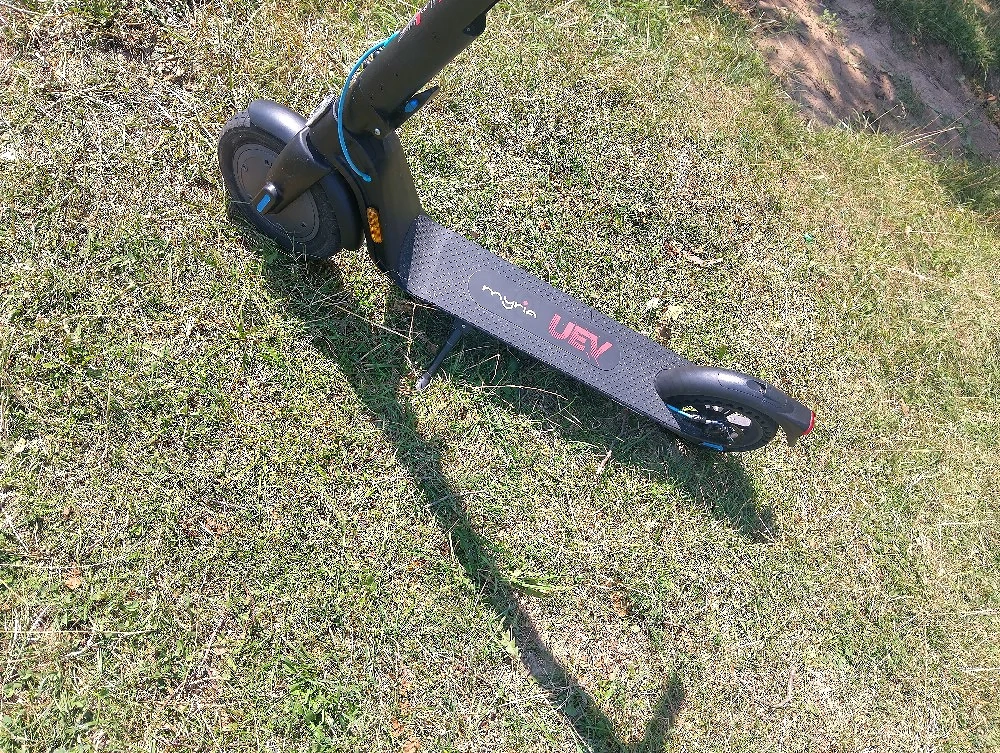 makit de însurubat cu acumulator 2 trotinete