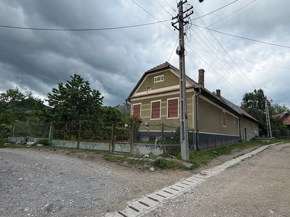 Casa de vanzare