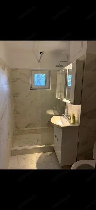 C.Aradului 3 camere et 3 cu 2 bai CENTRALA PROPRIE spatios 65 mp utili