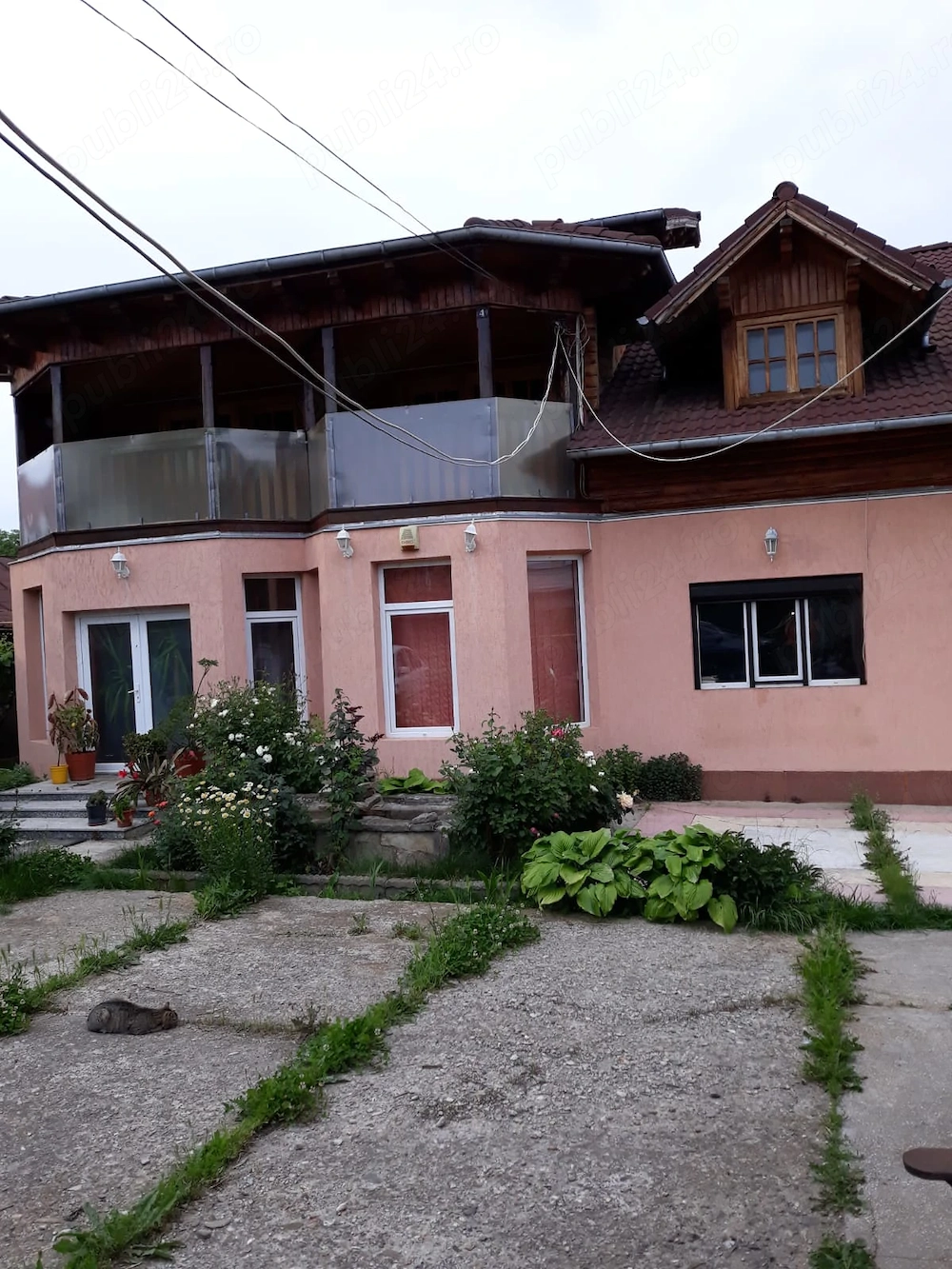 Vand casa , parter+ etaj+teren