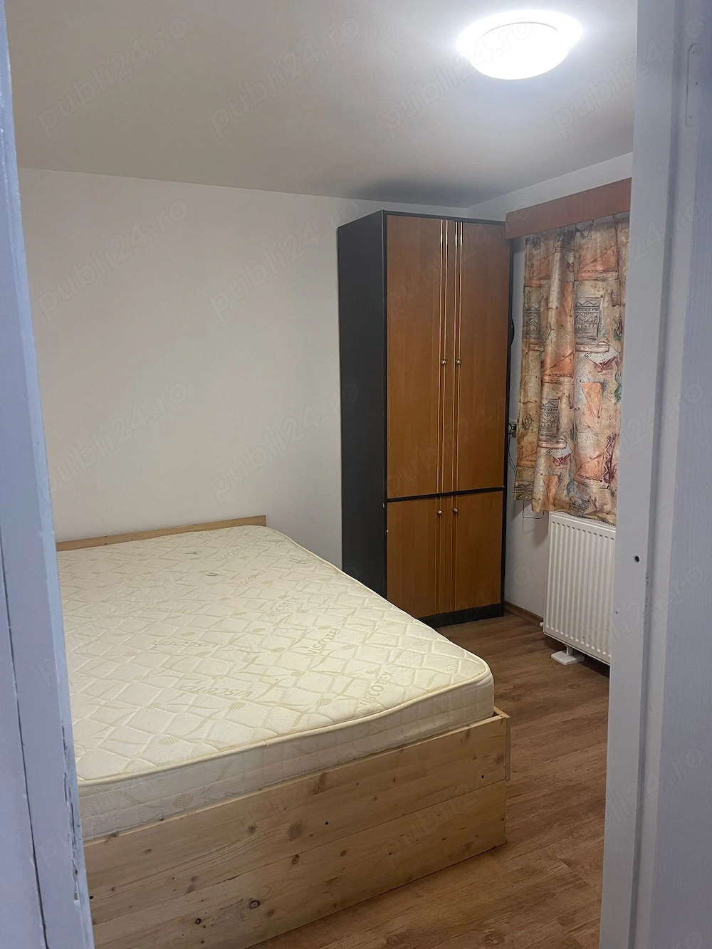 Studio la casa in centru, singur in curte