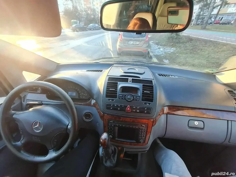 Mercedes Viano 2004
