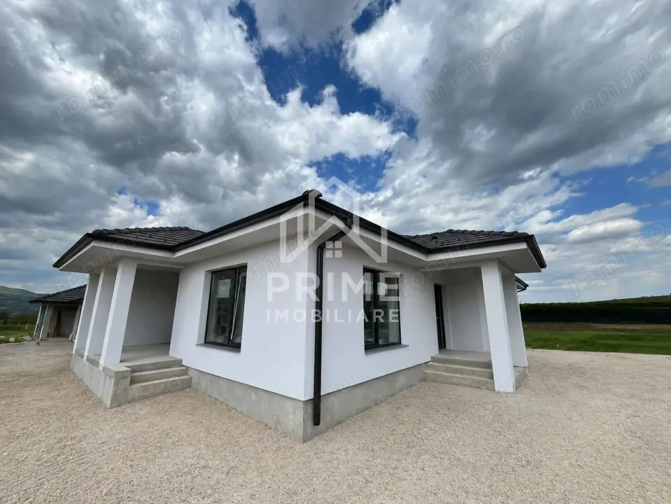 Casa individuală | Semifinisata | 113 mp | 500 mp teren | zona Oarda