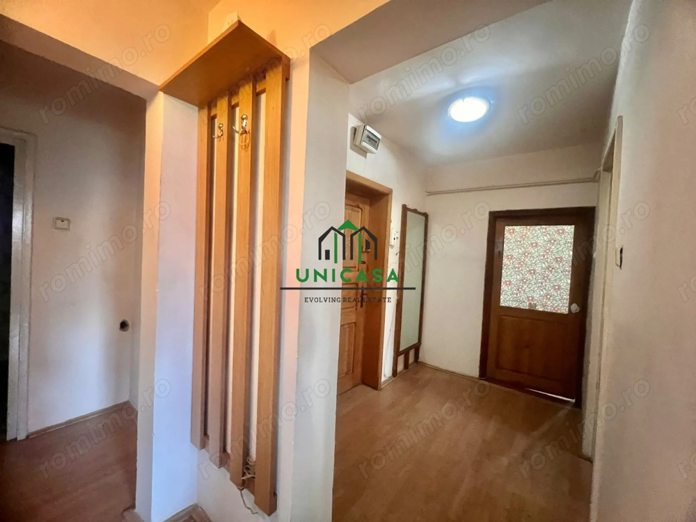Apartament 3 camere /Calea lui Traian/Etaj 1/4