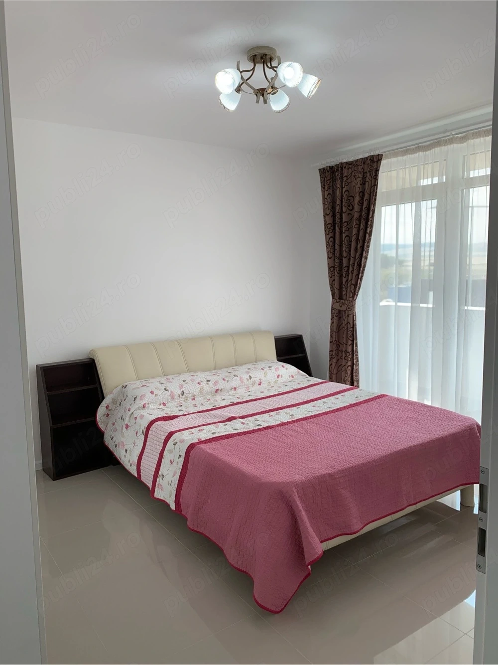 de inchiriat apartament de 3 camere