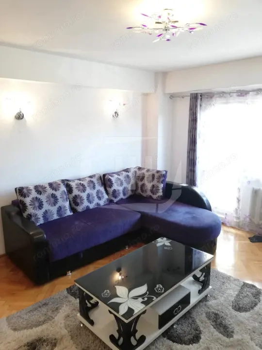 Apartament 3 camere, zona Piata Cipariu