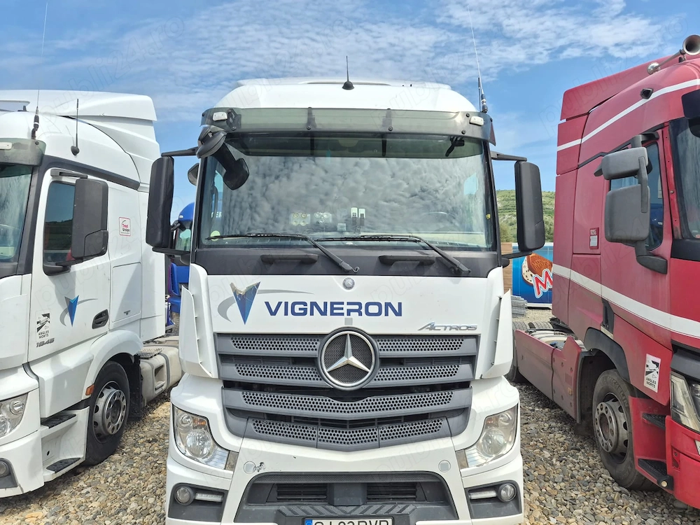 Dezmembrez Mercedes MP3, MP4