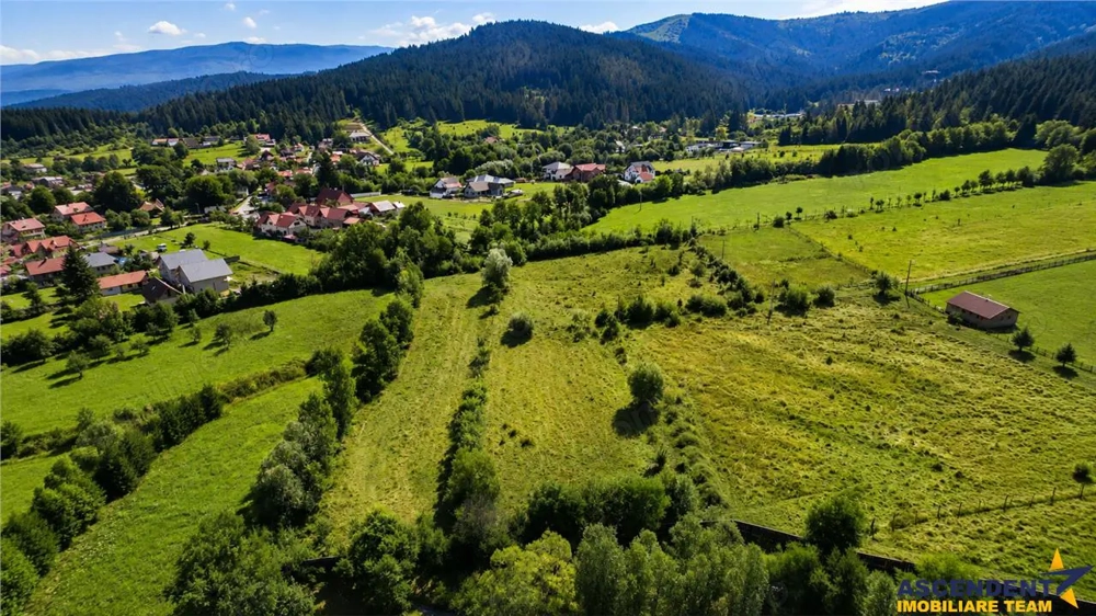 Teren intravilan, 950mp, rezidential  investitional, Central, Covasna