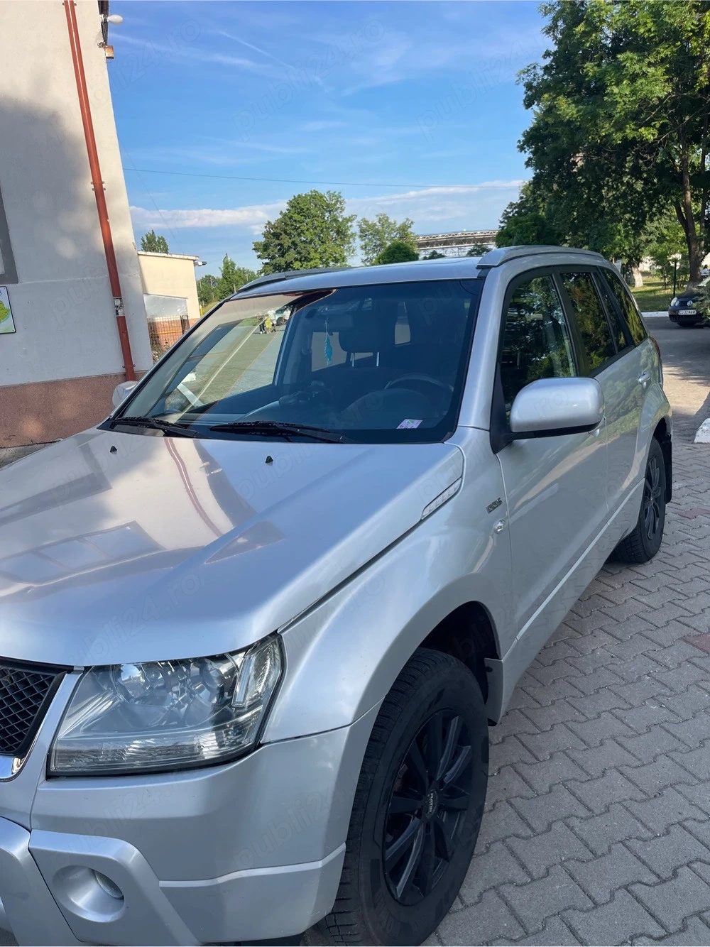5100 euro-Negociabil-Vand Suzuki Grand Vitara, motorizare 1.9 DDiS, 129 CP (95 kW), din 2009 