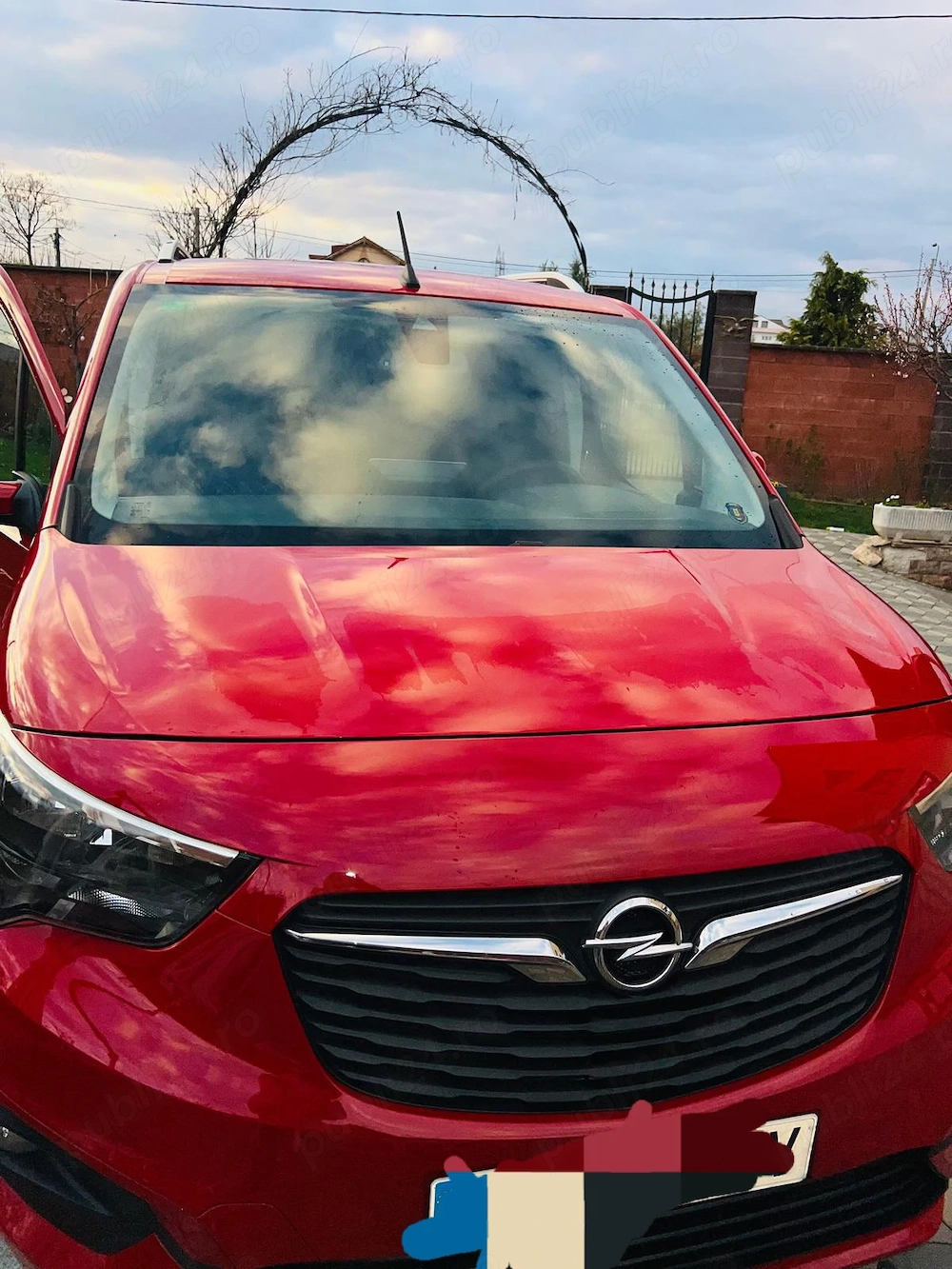 Vand   schimb Opel Combo Life 130 cv 6+1 viteze , an 2019