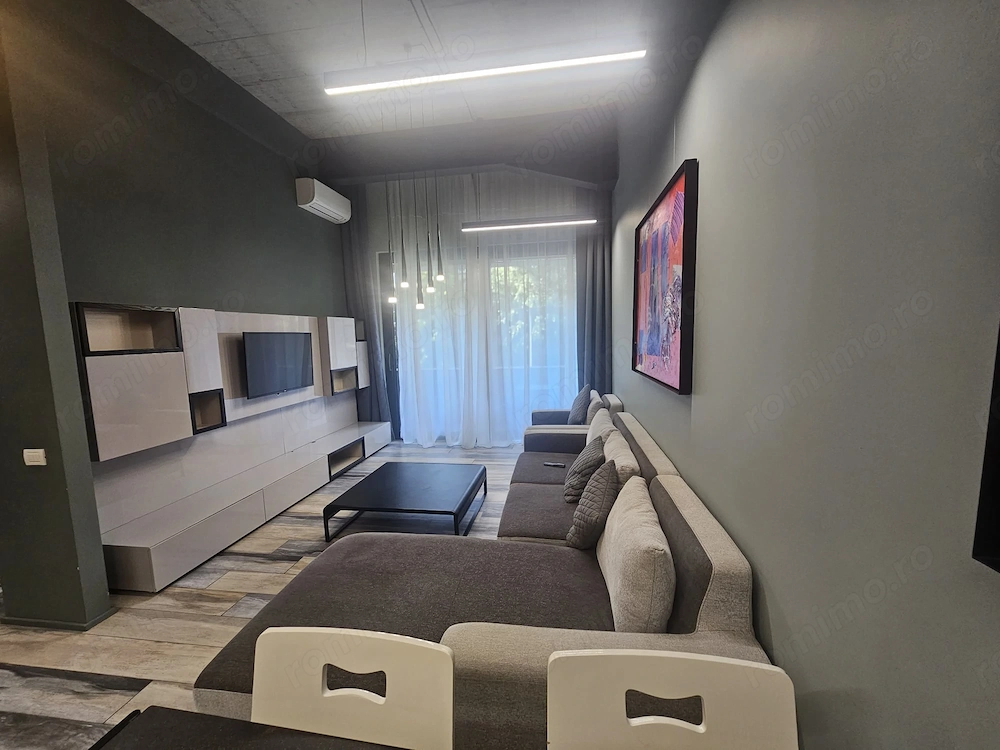 Apartament 2 camere B-dul Cetatii - bloc nou   loc de parcare !!