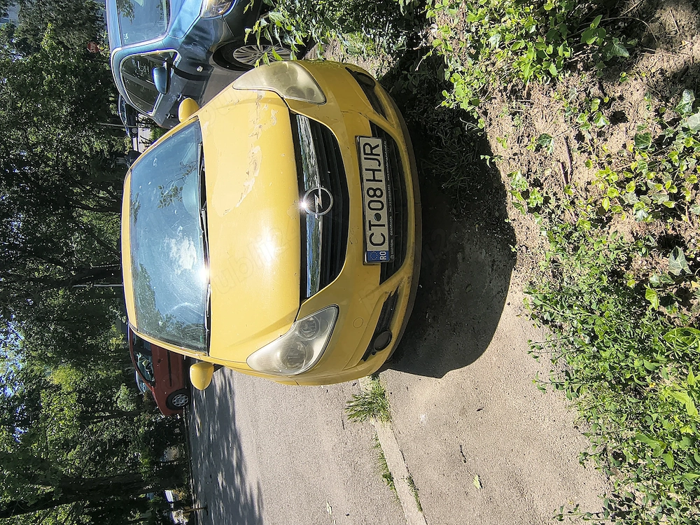 Vând Opel CORSA d,proprietar de nou