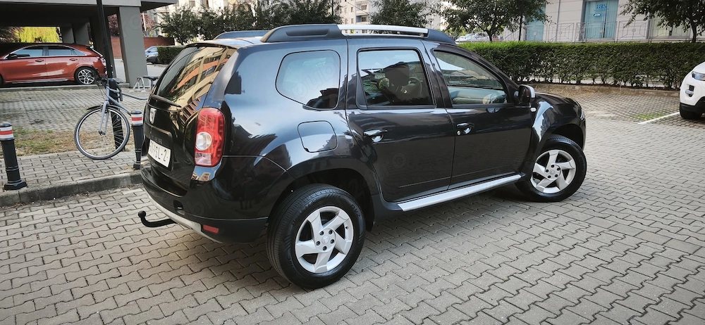 Dacia Duster 1.6 laureate 2wd
