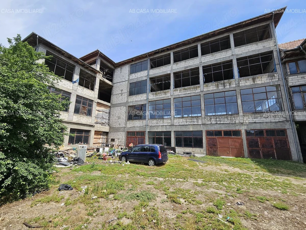 Ansamblu imobiliar P+3 (nefinalizat), P+2 și P, cu 10.000 mp intravilan, Timișoara, comision 0%