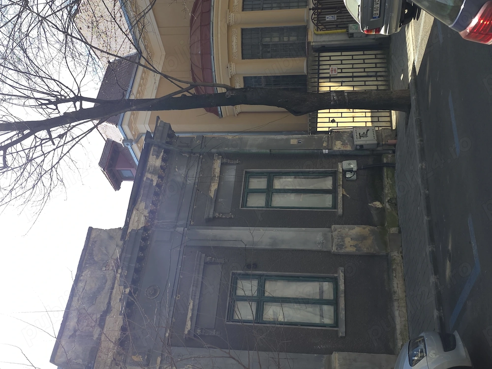 Casă de vânzare, zona Piața Sfântul Ștefan