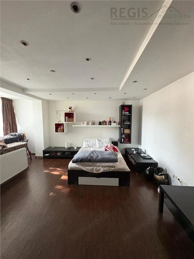 Garsoniera decomandata str De Mijloc Brasov COMISION 0%