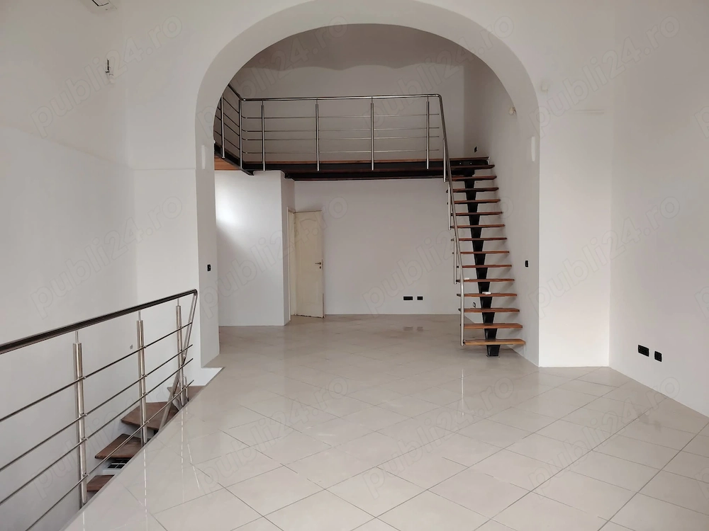Spațiu Comercial central Piata 1 Decembrie