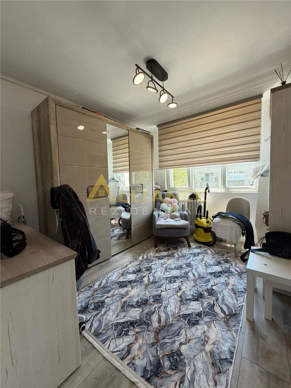 De vanzare in EXCLUSIVITATE apartament cu 4 camere decomandat, situat pe Strada Mizil nr. 7, la doar