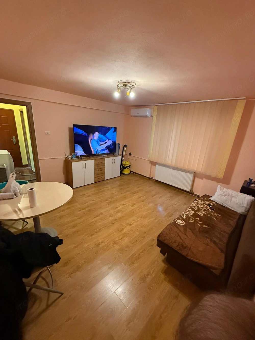 2 cam centrala proprie zona Complex Studentesc Fac de Drept