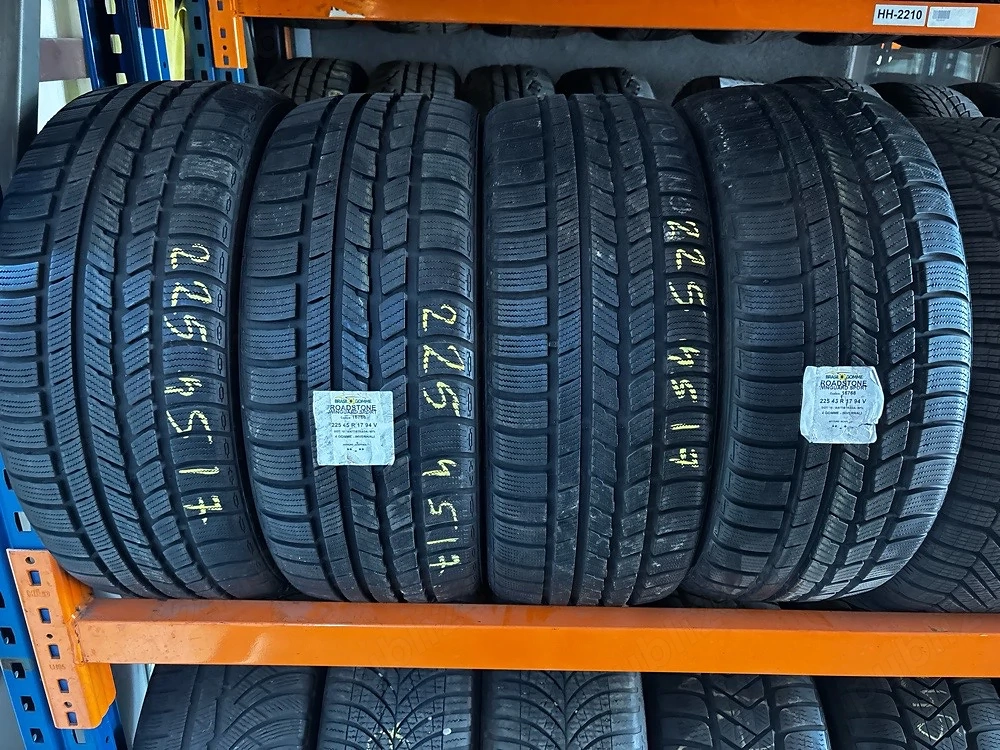 Set Anvelope mixte Roadstone 225/45/17 Montaj Gratuit