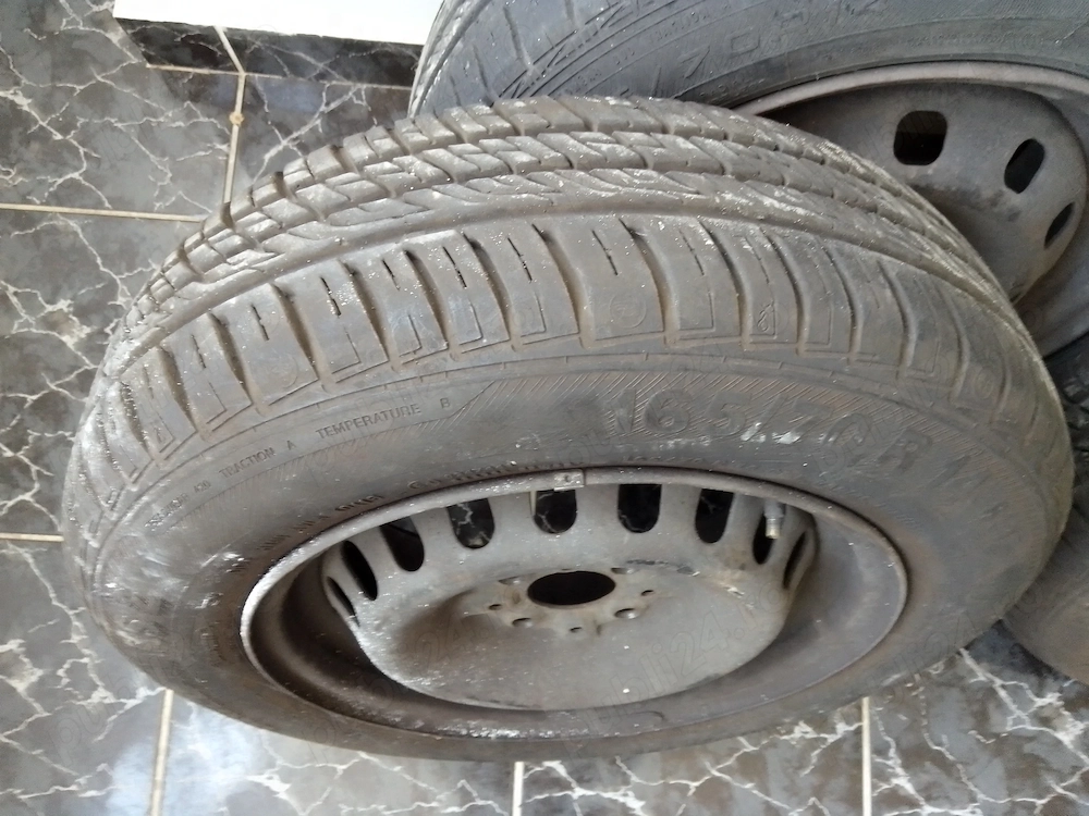 Set jante tabla cu cauciucuri de vara Fiat Punto, Doblo, etc.