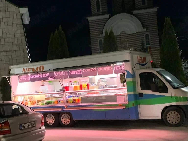 Autoutilitara fast food Peugeot 