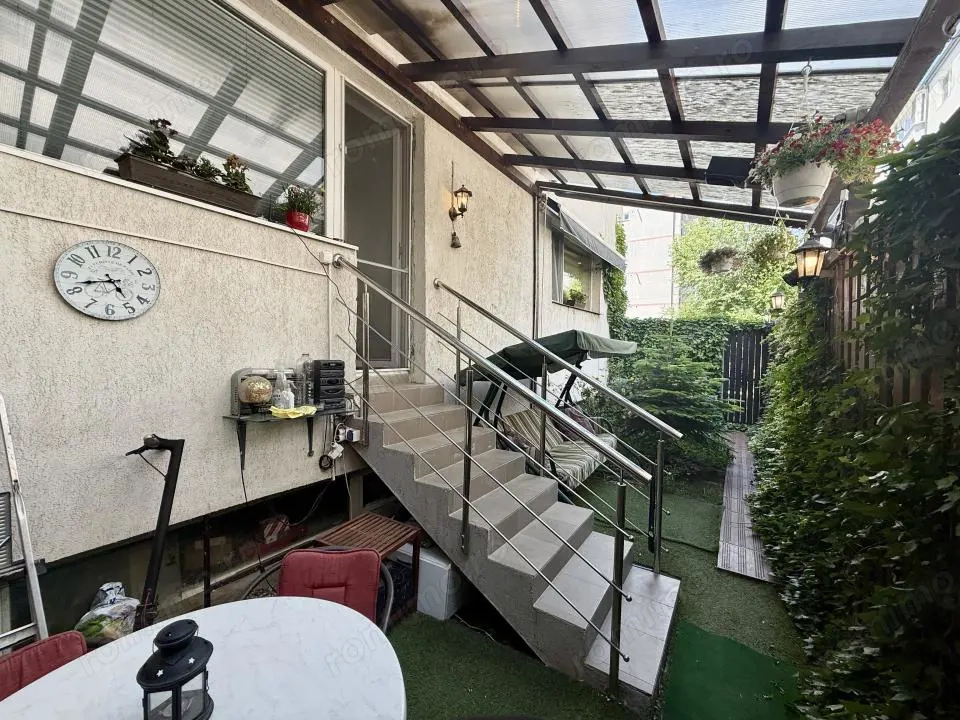 Apartament 3 Camere cu CURTE PROPRIE 30 mp | PARCARE disponibilă | Gura Putnei 
