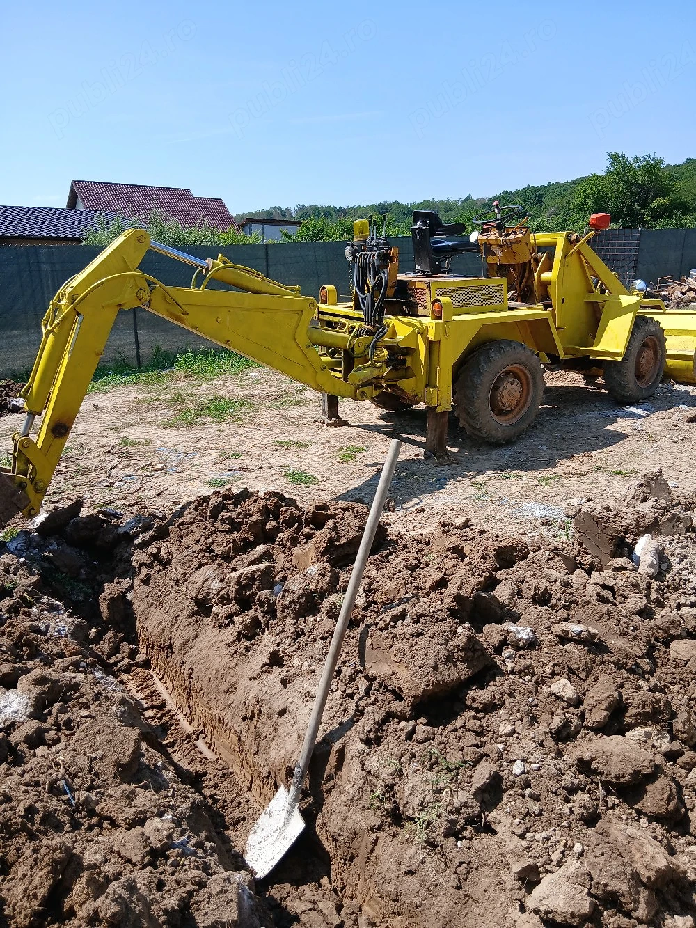 excavator vola incarcator frontal cu brat pt sapat