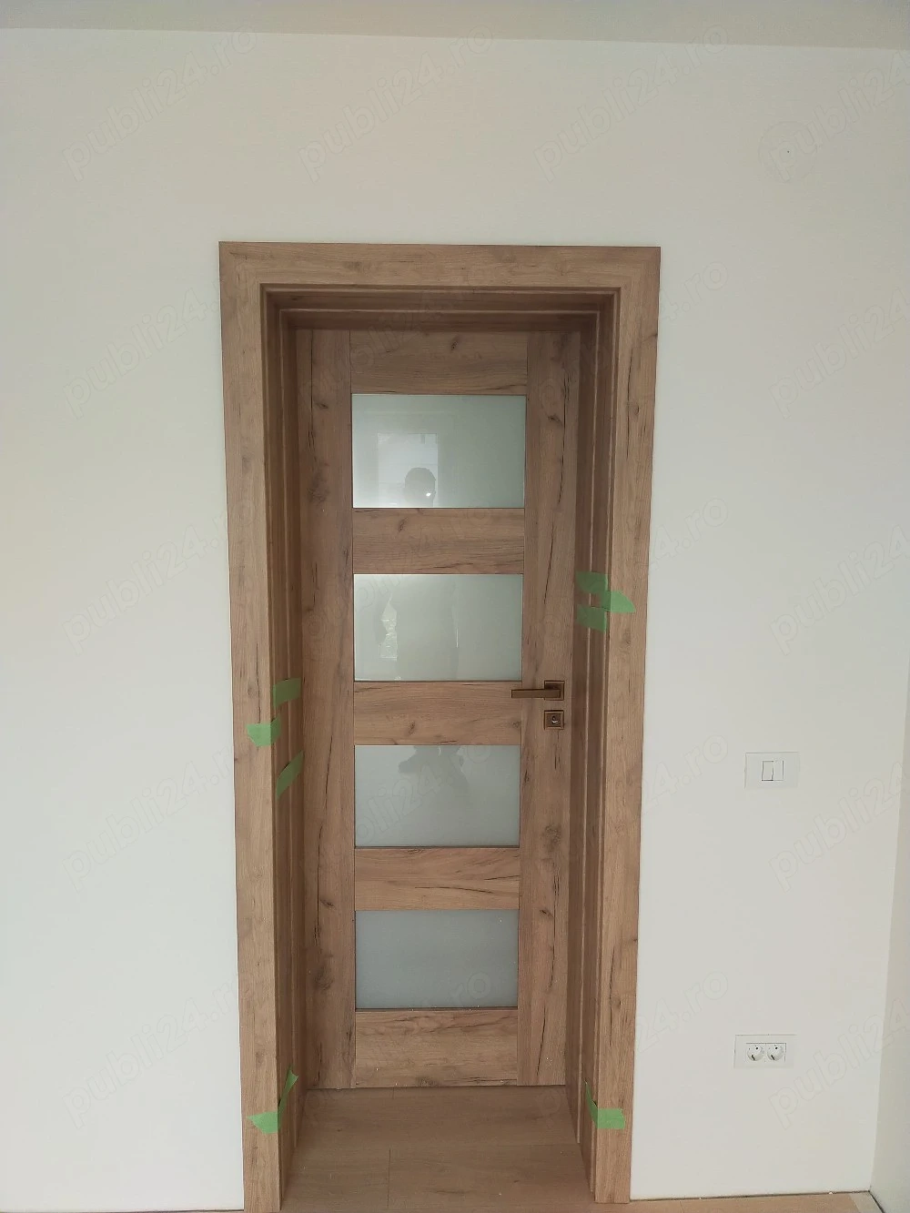 Angajez ajutor montator usi interior si exterior