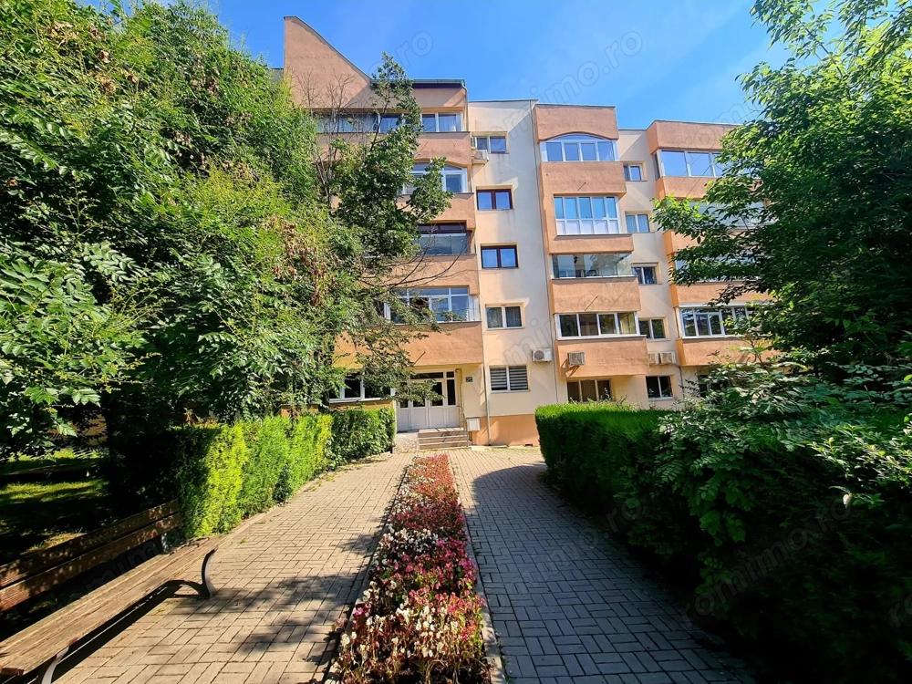 Apartament 3 camere / Calea lui Traian / Boxa inclusa