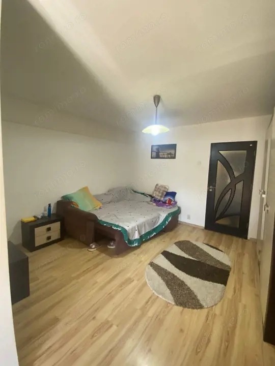 Redus Garsonieră 31 mp, complet mobilată și utilată, zona Calea Bucuresti 
