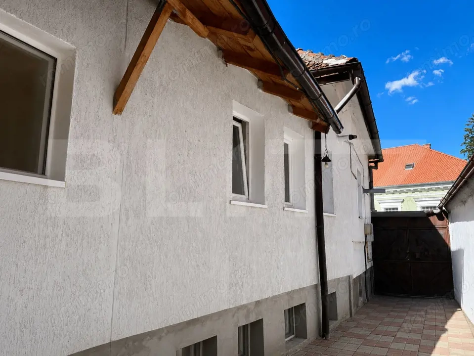 Casa cu potential excelent | Centru Istoric | Curte proprie | Garaj