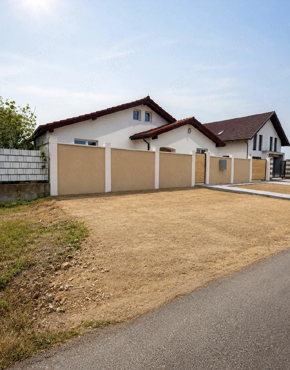 Vînd casa individuală,3 camere,garaj,710mpteren