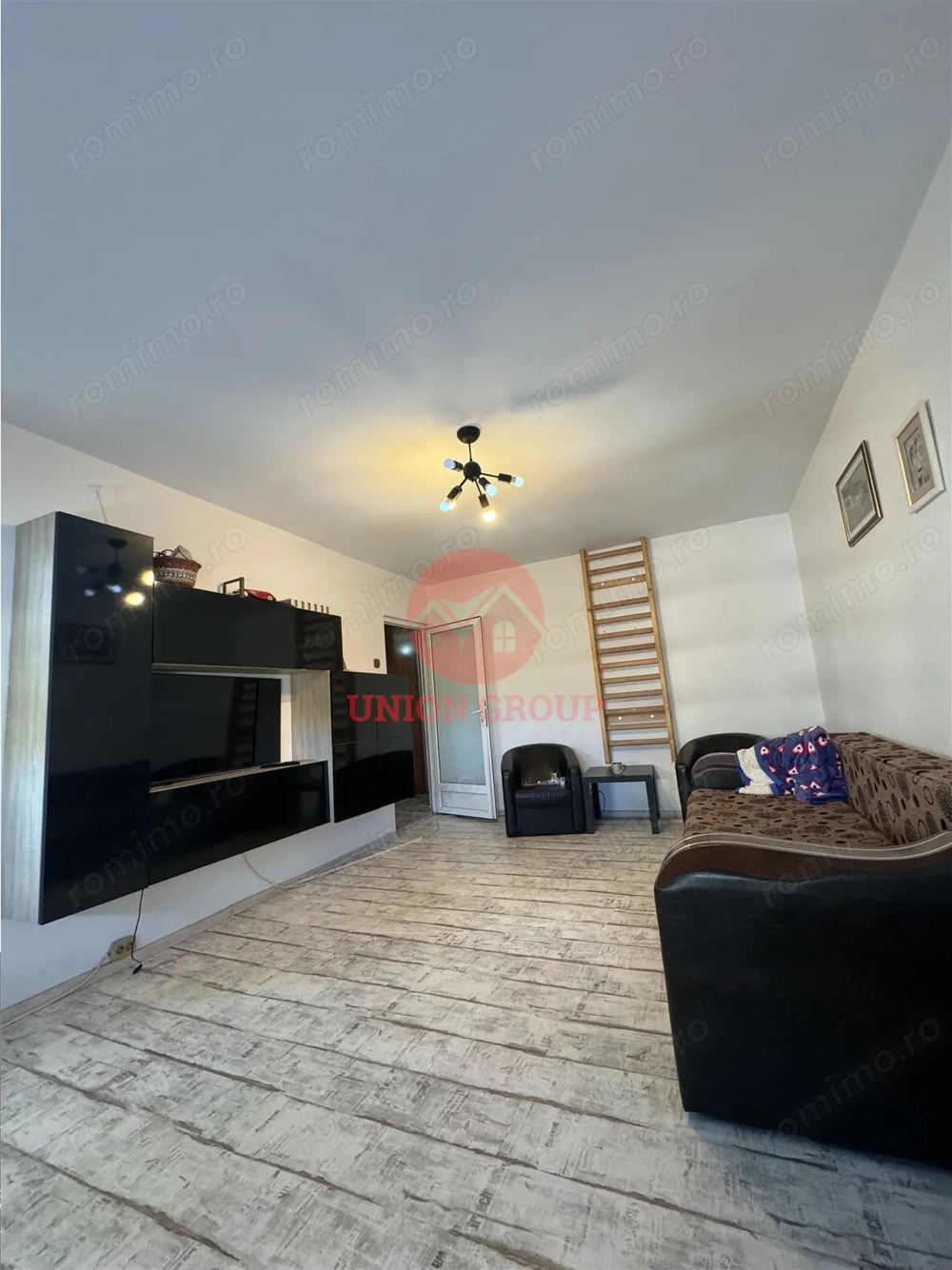 Apartament 2 Camere Decomandat -  N #259;vodari