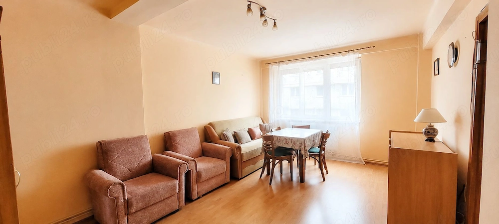 De vânzare apartament cu 2 camere, pe strada Horea