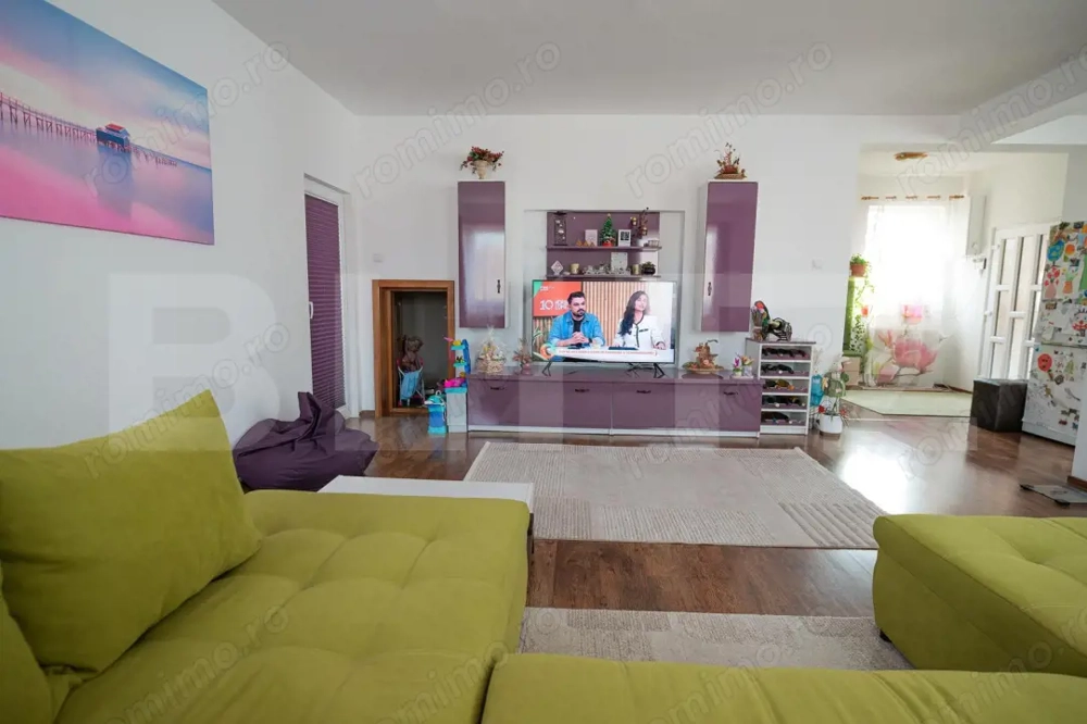 Casa de vanzare 4 camere, 160mp gata de mutare, zona Reghin