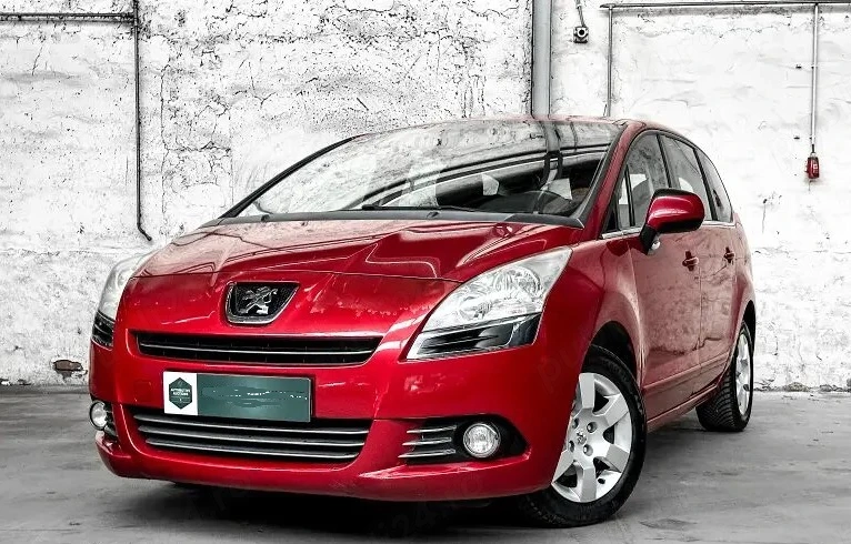 Peugeot 5008 1.6 VTi ST 5p. 120hp 2010