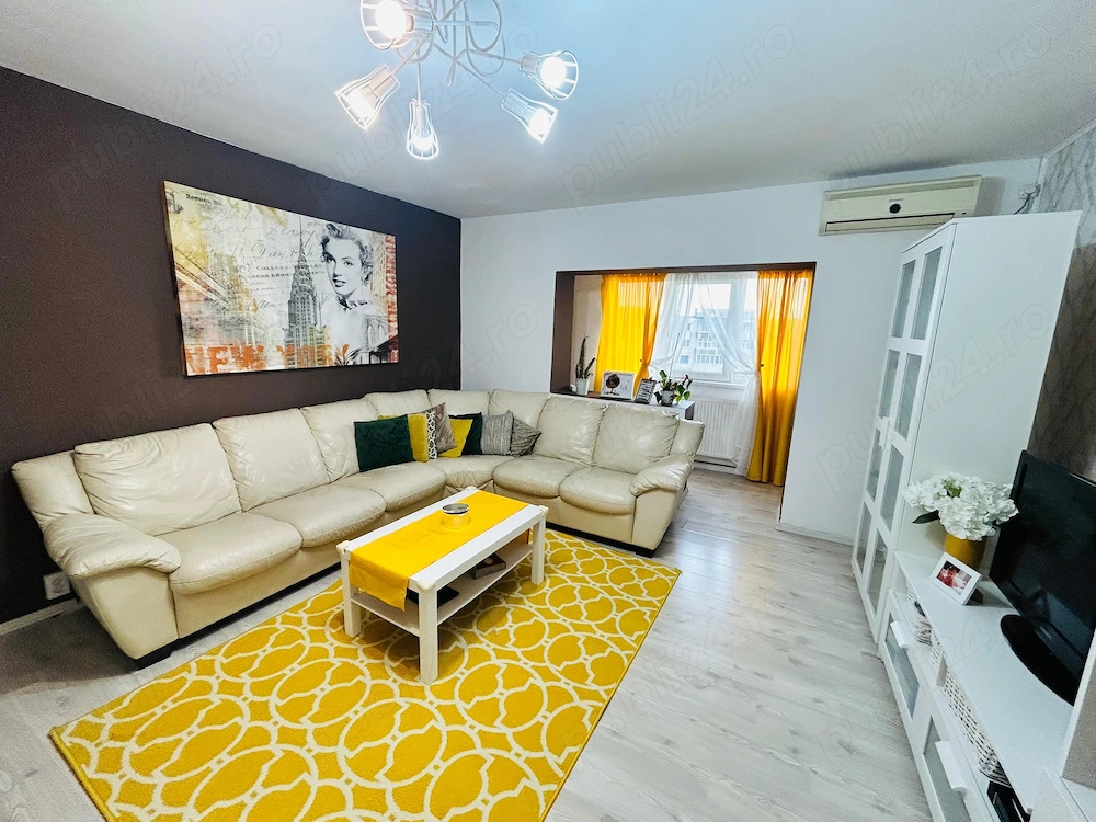 Vand apartament 3 camere, zona linistita 