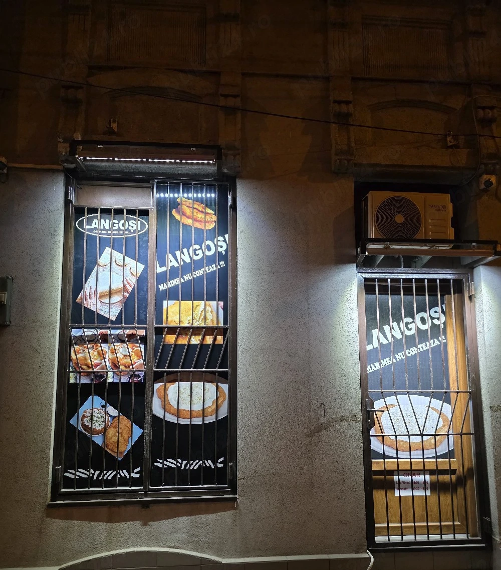 Angajez  personal  langoserie.