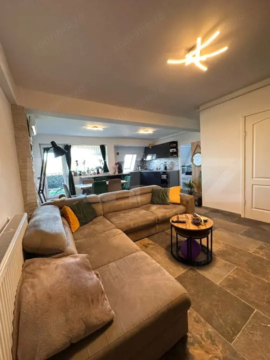 Apartament semidecomandat 56 mp, terasa 25 mp, parcare subterana, zona Vivo