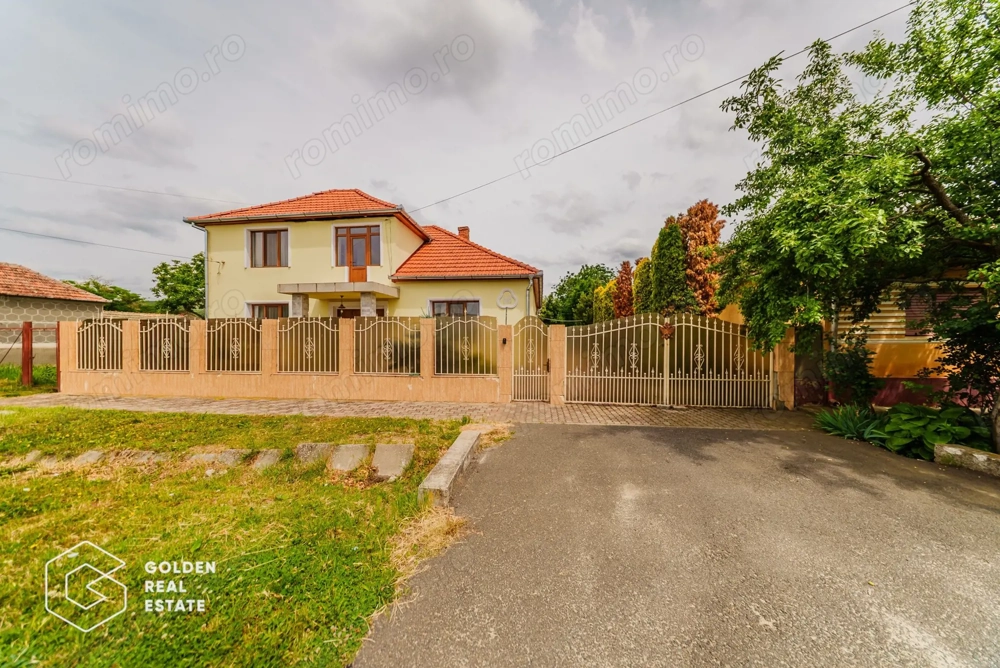Afacere la cheie: Pensiune functionala sau casa de locuit, Ghioroc