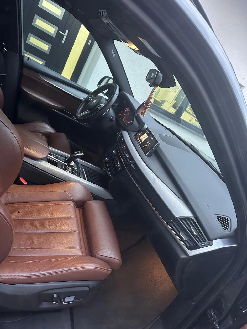 Vând BMW x5 f15 2015 cu o singura turbina 258 cp