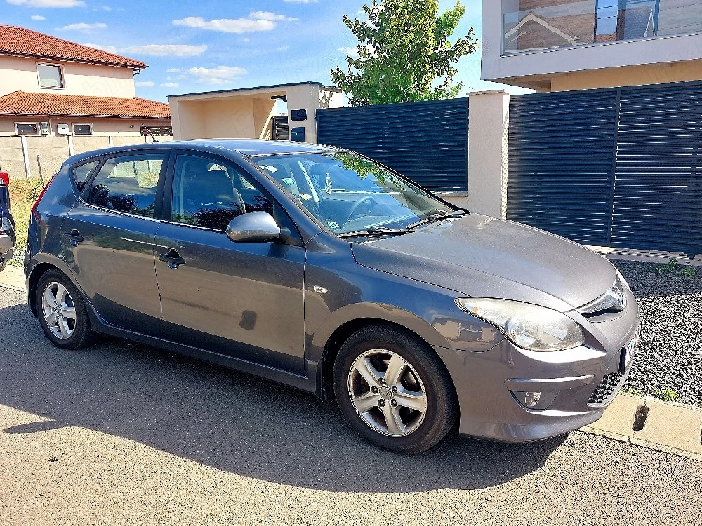 Vând Hyundai i30 2010 1.4 benzină 