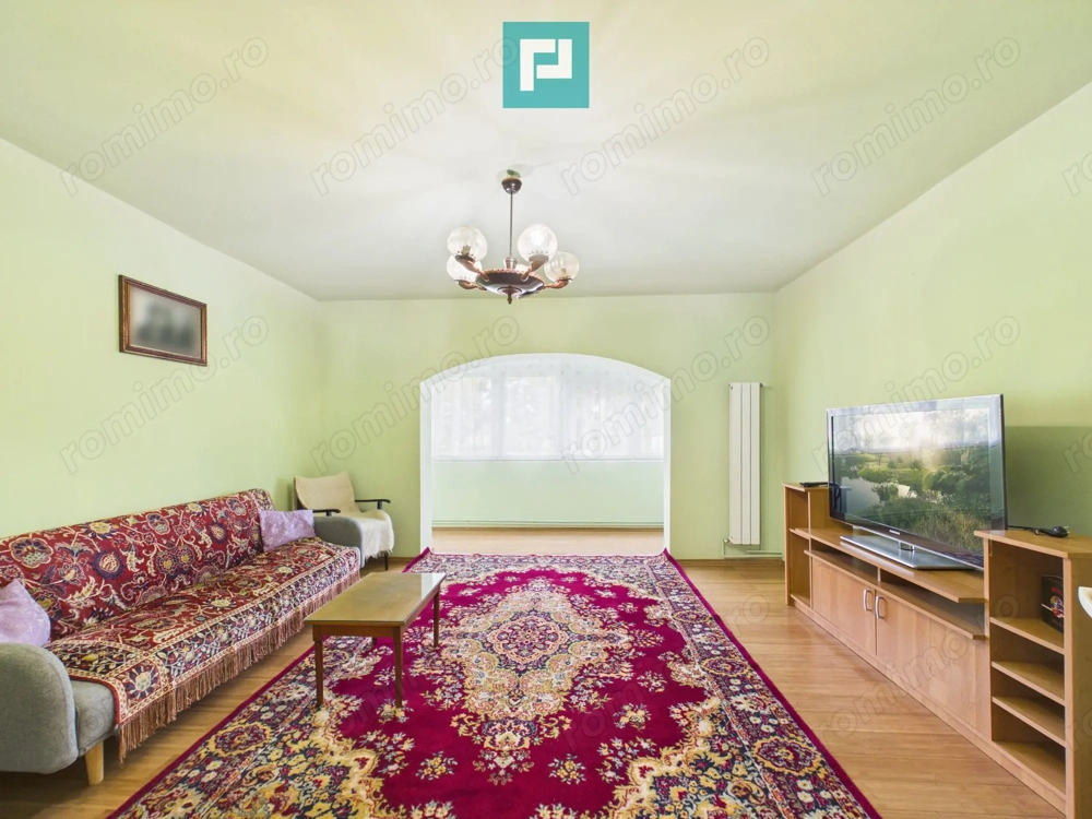 Apartament cu 5 camere în zona Polivalentă