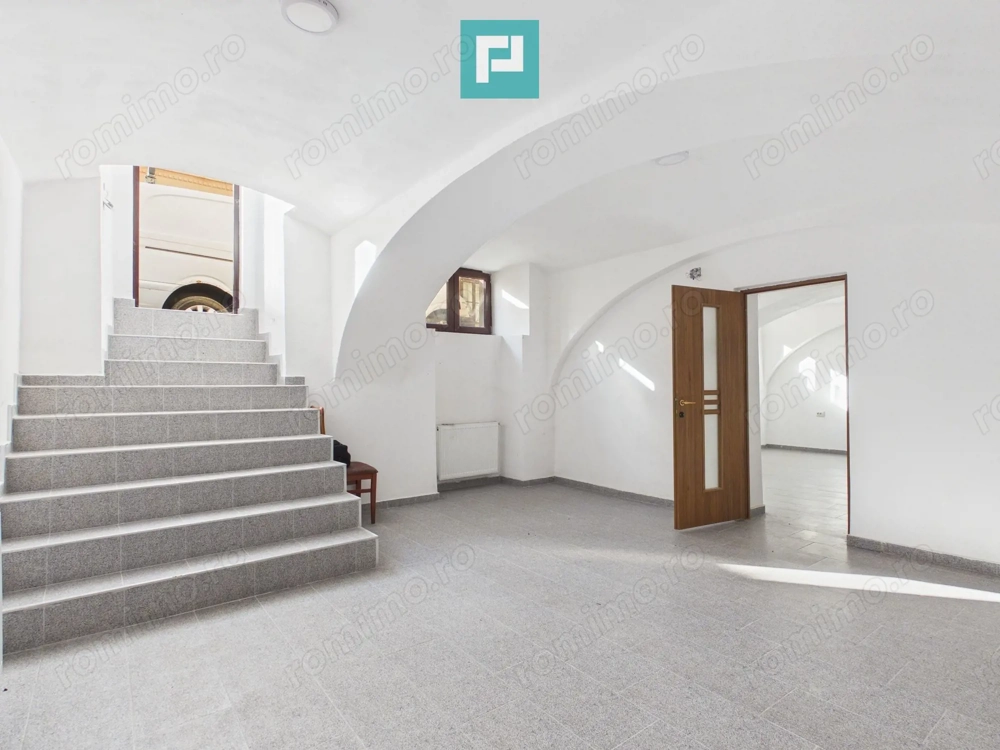 Apartament două camere strada Cozia