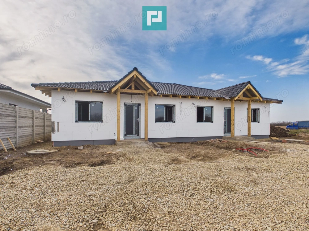 Duplex 3 Dormitoare - Nojorid – La Alb sau Finisat