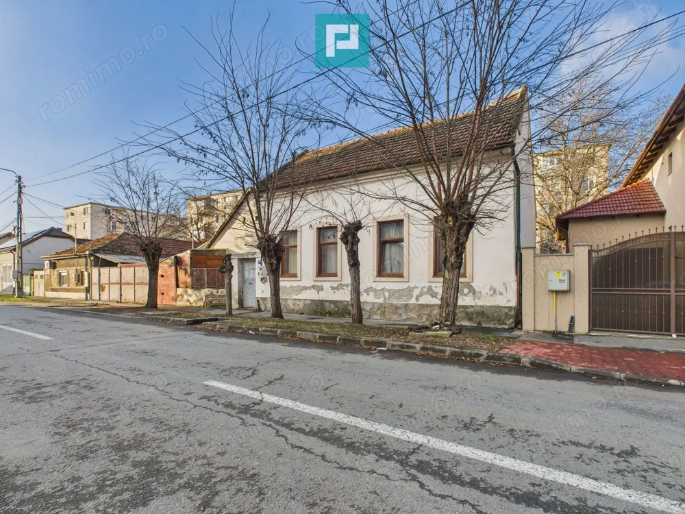 Casă individuală cu anexă în Vaicu
