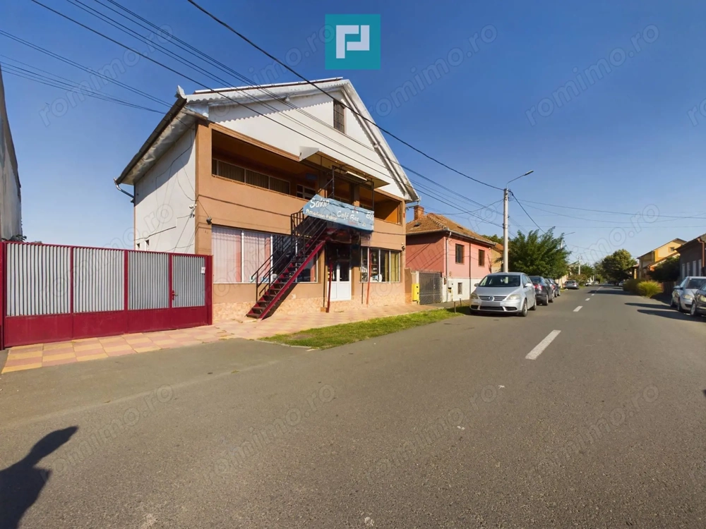 Casă cu teren de 1246 mp în Pârneava
