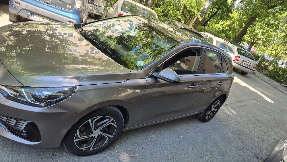 Proprietar vând HYUNDAI i30 motor 1.5 T-GDi, 160 CP, mild hybrid, 48 V, cutie automata, 2022
